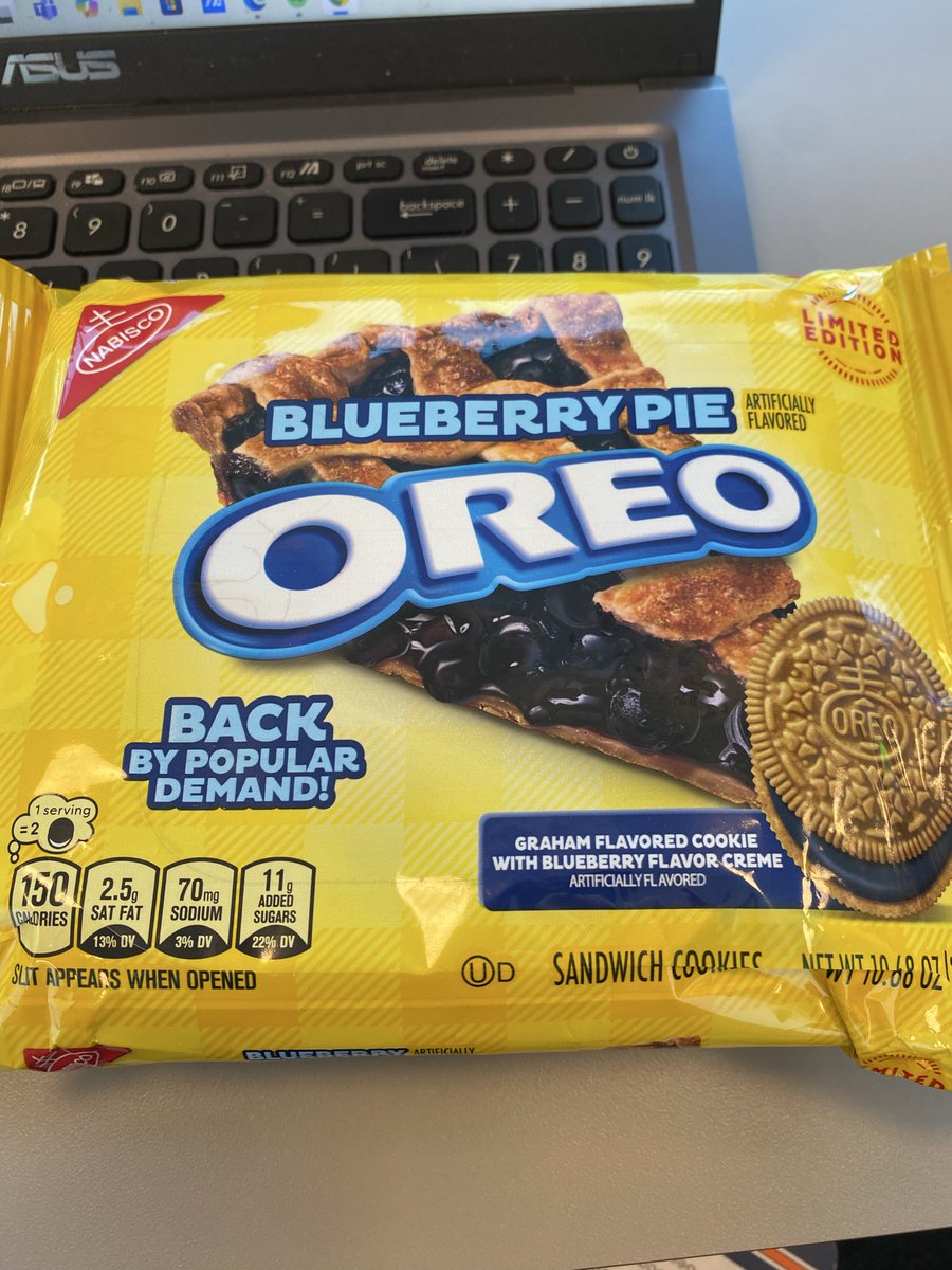 realBrooksC's tweet photo. Deep South’s Oldest Rivalry edition of #PressBoxTries…Oreo has presented a decent cookie that mimics PopTarts but is not as good…7/10

@ryanlavoie0 @JFergusonAU @BMattAU @NathanKing247 @ZachKleinWSB @wphalliday3 https://t.co/FRQs78mQfm