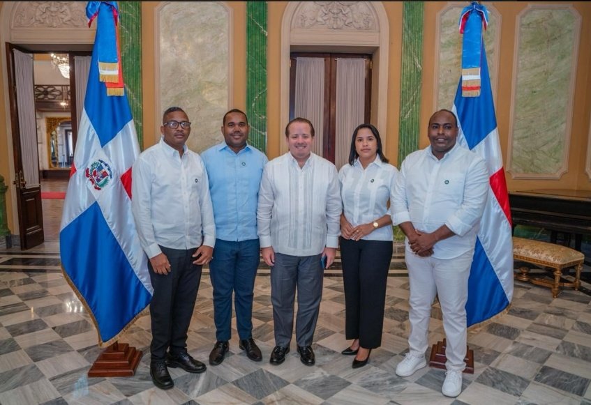 #EnLosMedios <a href="/elnuevodiariord/">El Nuevo Diario</a> 
Neiba contará con Plan Municipal de Ordenamiento Territorial adaptado al cambio climático. elnuevodiario.com.do/neiba-contara-…