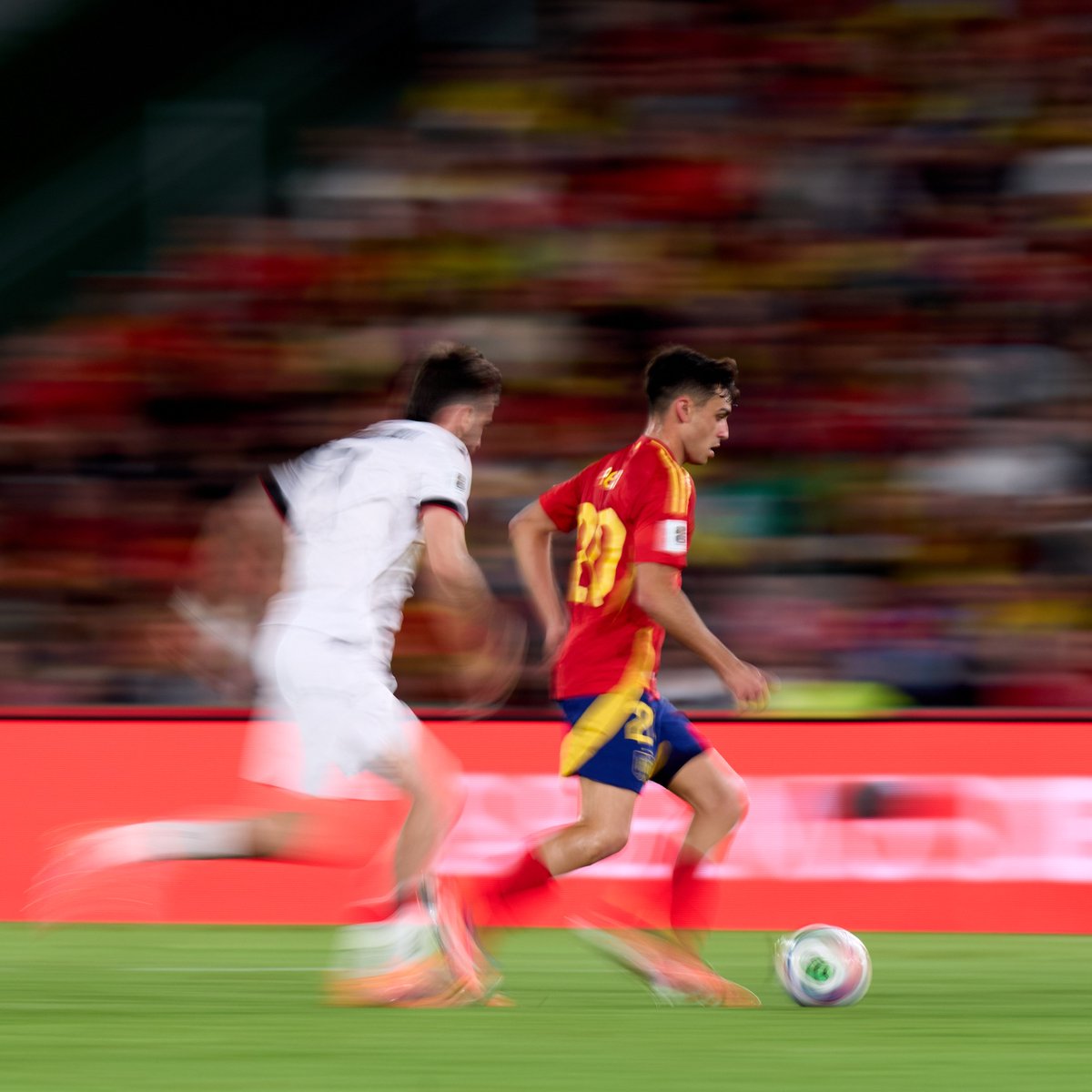FCBarcelona's tweet image. Cubarsí, Pedri and Ferran started for Spain in the 2–0 win against Georgia in the World Cup qualifiers.

📸 @SEFutbol