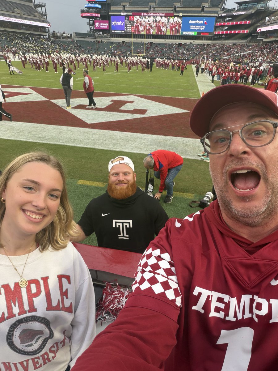 Look who I found at the linc.  <a href="/owl_beback/">Owl Be Back</a> <a href="/44_Matakevich/">Tyler Matakevich</a>
