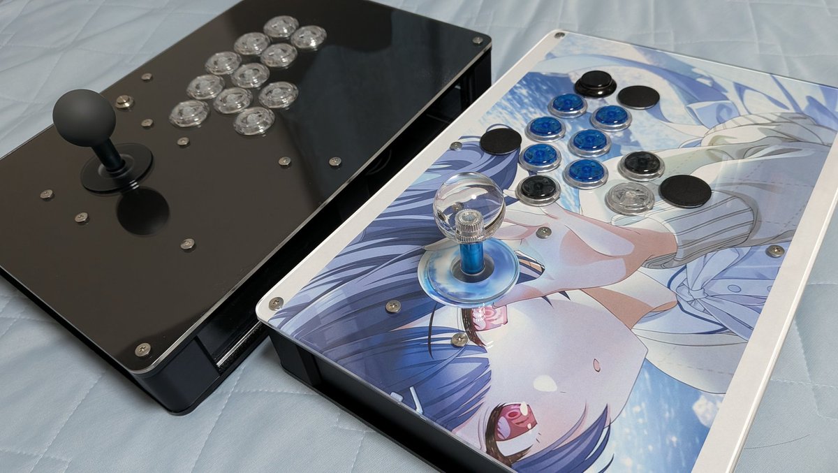 ぬめを (@tsu_2) on Twitter photo アケコン、増えた!!!
今回も P-3 Controller (<a href="/p3_con/">P-3 Controller@アケコン工房</a>) さんで購入
ビルドクオリティが高くて、ボタン配置も自分の理想の配置で嬉しい
今回は自作キットで組み立ててみたけど、愛着も湧いていいね
これからもお世話になります…! アケコン、増えた!!!
今回も P-3 Controller (<a href="/p3_con/">P-3 Controller@アケコン工房</a>) さんで購入
ビルドクオリティが高くて、ボタン配置も自分の理想の配置で嬉しい
今回は自作キットで組み立ててみたけど、愛着も湧いていいね
これからもお世話になります…!