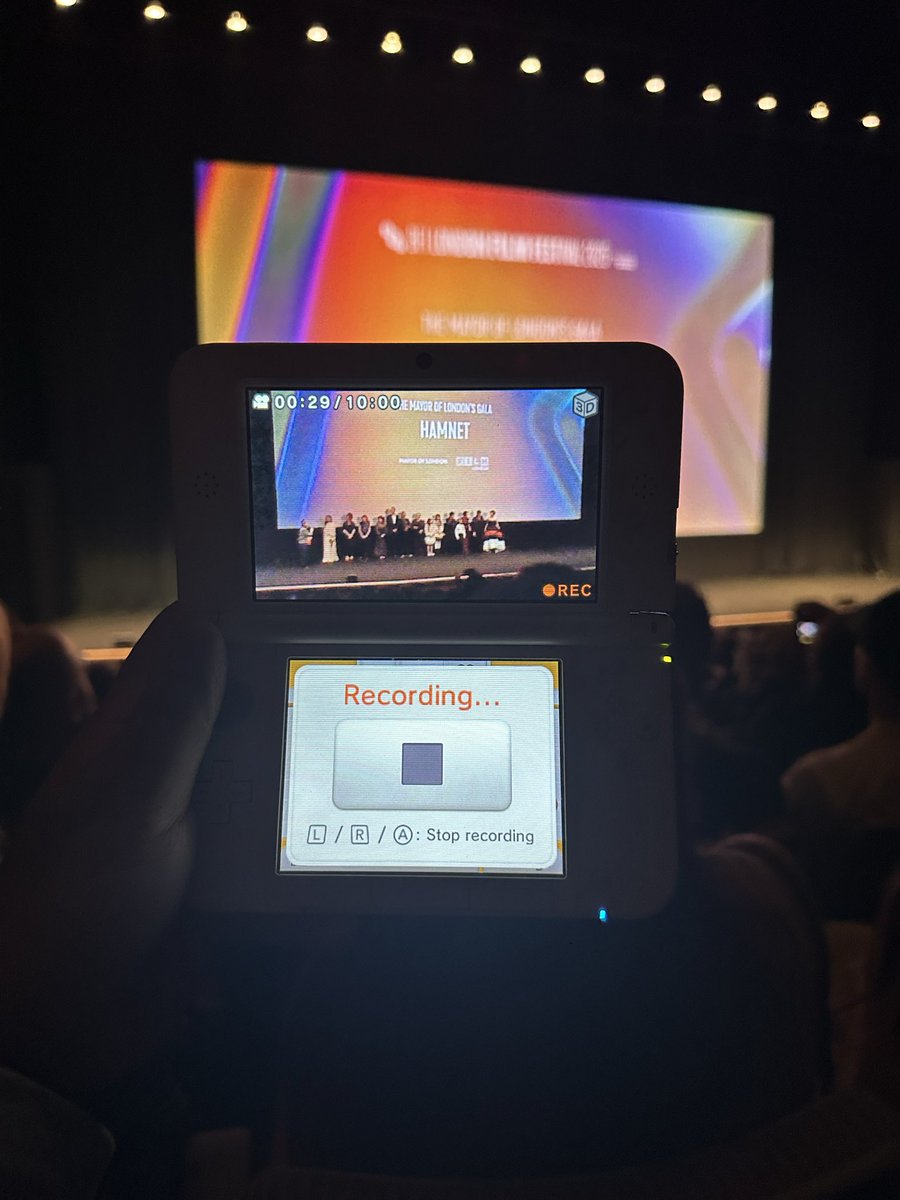 steven spielberg surprise appearance captured on my nintendo 3ds