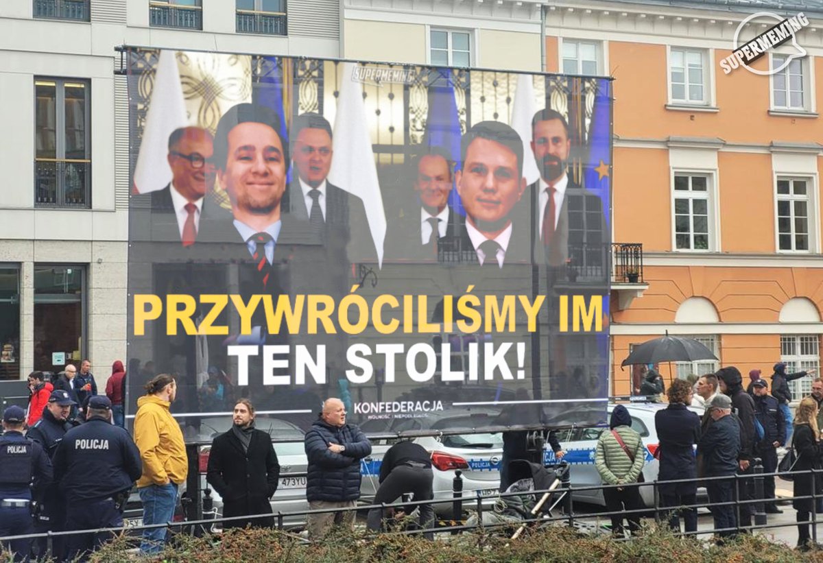 Supermeming (@supermeming) on Twitter photo 