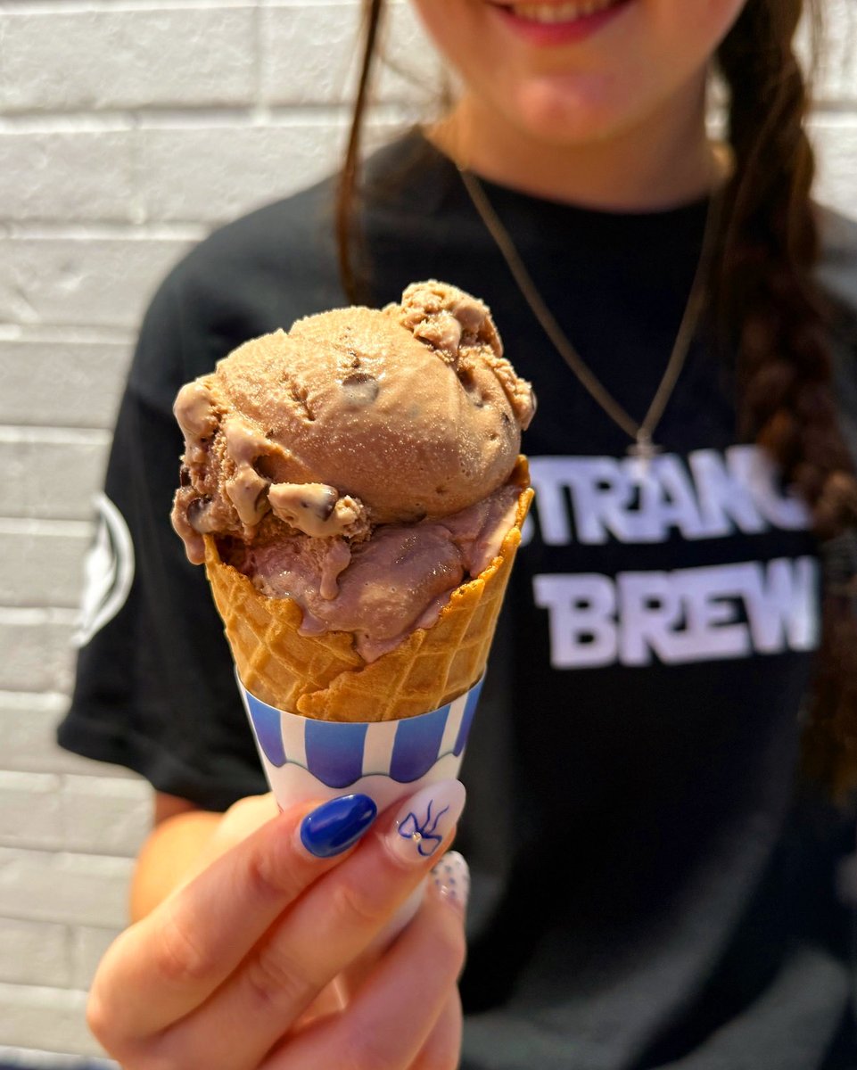 StrangeBrewBam's tweet photo. ZIP by our Northport Strange Brew for some @churnandspoon Ice Cream! Grab a scoop or enjoy tasty thick milkshake!
We’re rocking:
- Cookie Butter 
- KABLAM (blue cotton candy)
- Strange Brew cold brew 
- Albino Squirrel(white chocolate hazelnut)
- Vanilla 
- Strawberry
- Chocolate https://t.co/sc6sXzLI7S
