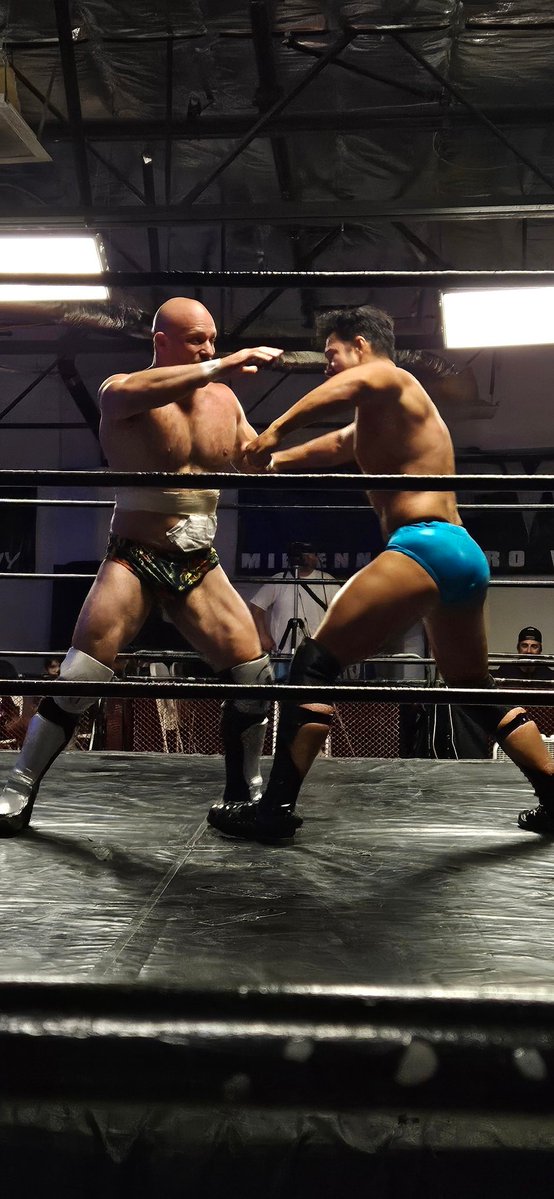 RoyceIsaacs's tweet image. 🤼‍♂️
📸 Jennifer Perea