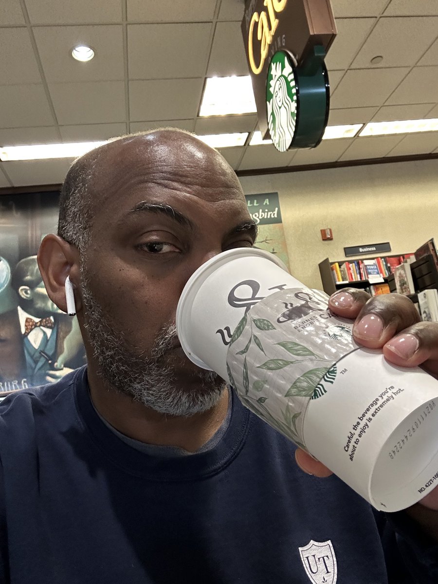 armondreynolds's tweet image. B&amp;amp;N called me to tell me my cd came in I’m still here for it all Lambs … Don’t stop supporting the Queen @MariahCarey #HereForItAll #Lambily