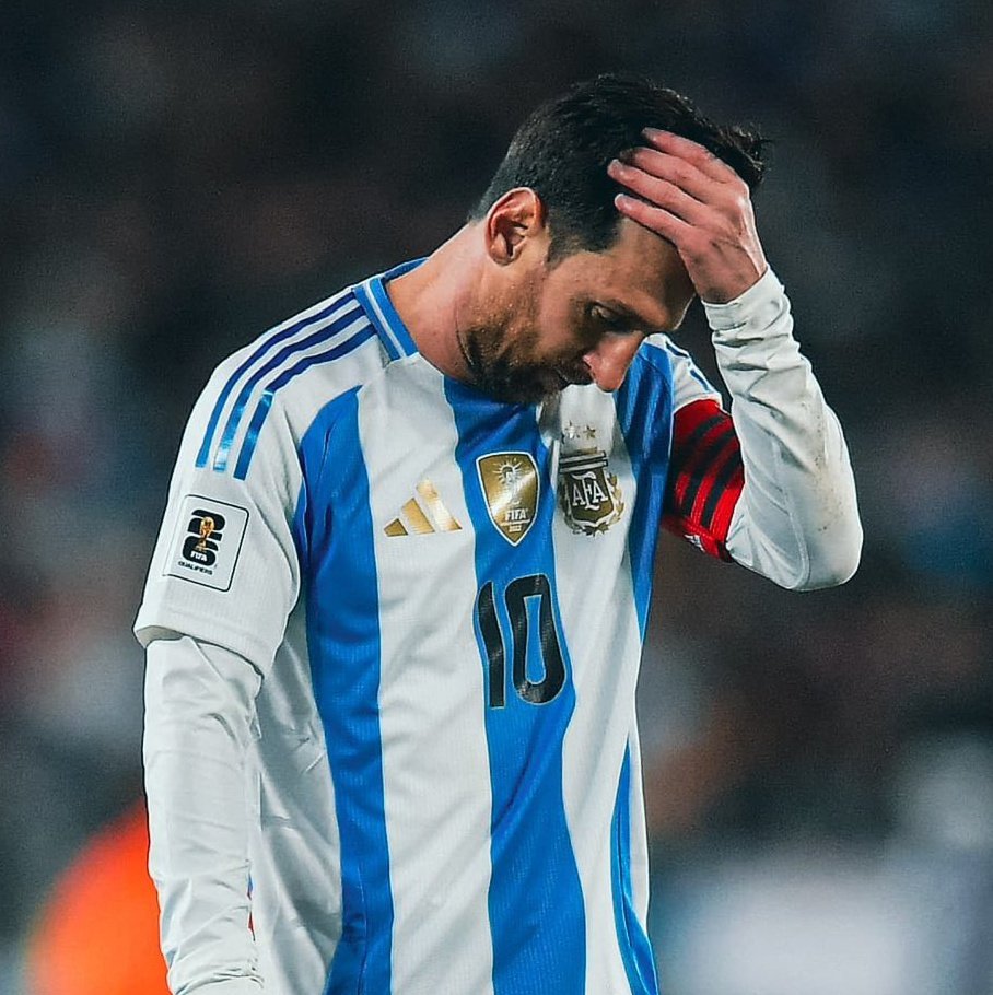 RealGOA7's tweet image. 🚨BREAKING: With 69 fewer penalties than Ronaldo, Messi missed (32) only 2 less than Ronaldo 🤯💥
🇵🇹 Ronaldo scored 178 of 212 taken
🇦🇷 Messi scored 111 of 143 taken
Ah, Messi has missed the most penalties in UCL histor & Messi has missed the most penalties in World Cup history
