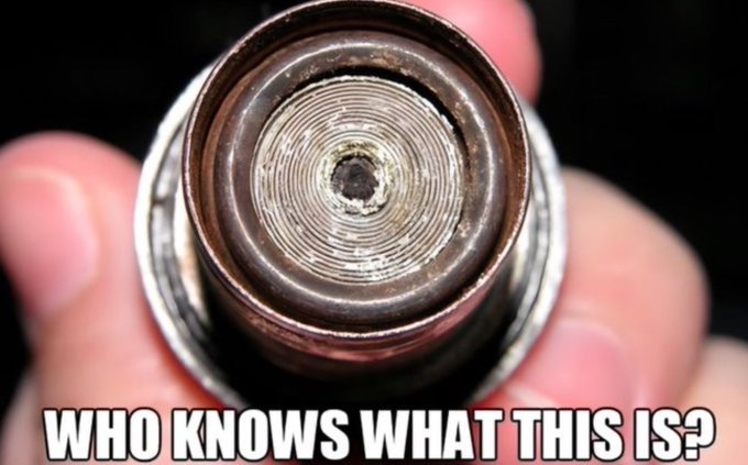 PeriklesGREAT's tweet image. What is this thing??