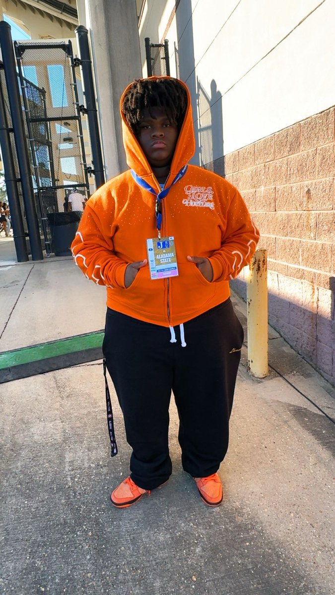 CJSaulsberry28's tweet photo. Unofficial Visit To Thee Jackson State University for homecoming! https://t.co/dUXCY7Zw3T