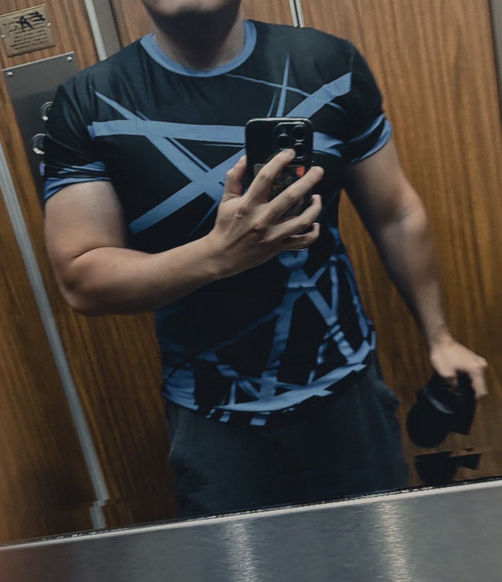 drvcarlos1's tweet image. “Immortal By Design” 💀⚖️👁️🐦‍🔥
#Gains #Gym #Muscles #FitGuy