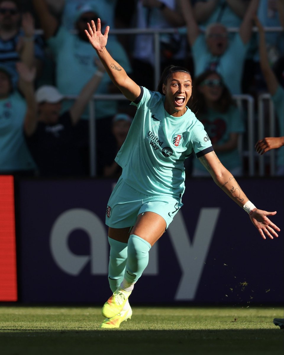 thekccurrent's tweet image. THE TEAL EMPRESS STRIKESSS 👑

Make that goal #7 of the szn 🙌