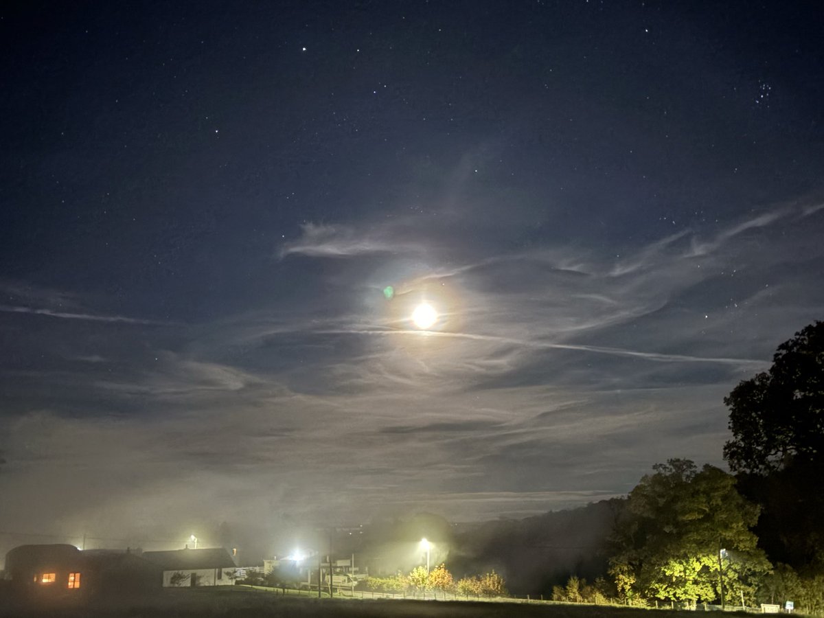 kazza077's tweet image. #Auroa #moon #foggy #lochomond