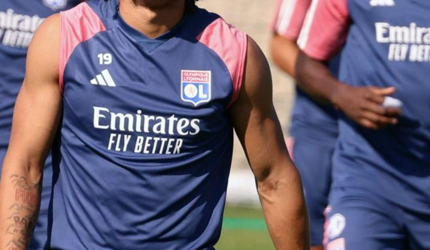 MercatoFC_fra's tweet image. ♦️ OL : Un grand espoir lyonnais affiche une ambition audacieuse pour son avenir #lyon #ol #teamol 

SOURCE 👉 hommedumatch.fr/p-2818364