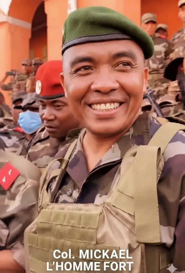 “We are not paid to shoot at the people and t.orture them. They are our friends and our children.”- Col Mickeal L’homme Fort of Madagascar 🇲🇬 says amidst massive protests in the country.
