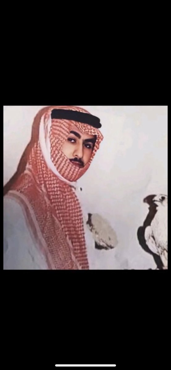 مدام أنا حلمك وجيت وتحققت..
وشفيك دايم كل ما رحت تبطي؟..

ما خفت ياخذني من يدينك الوقت؟..
ما تدري إن الوقت ياخذ ويعطي!..