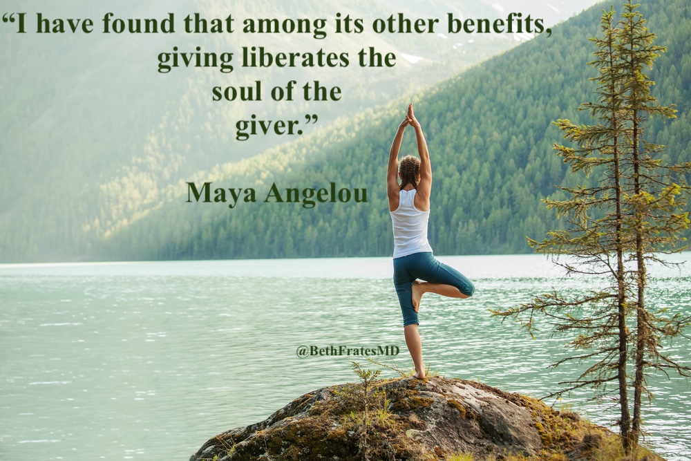 BethFratesMD's tweet image. Giving is the gift. 🎁

#saturdaythoughts #generosity #giving #Mindfulness #WellnessJourney #health