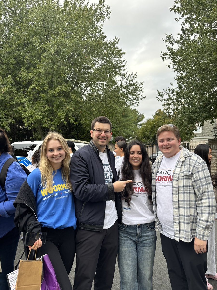 Dan_Alpert's tweet photo. Across Montgomery County, Dems and Team Foley showed up!

🏃‍♂️Derwood for the D15 Dem Caucus Fun Run
🎟️ Potomac Day with D16 Team
🔵 Chevy Chase for @JulieYangMoCo event https://t.co/xXCKOSy34t