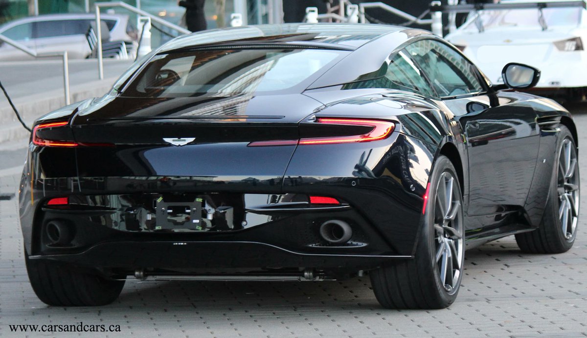 carsandcars_ca's tweet image. Aston Martin DB11

 #AstonMartin #BritishCar 
 aston-martin.carsblitz.com