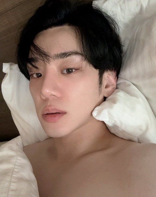 neverlandwoo's tweet photo. this genre of bk pls bring him back to me 😓 https://t.co/3tg3Ywytol
