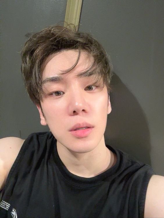 neverlandwoo's tweet photo. this genre of bk pls bring him back to me 😓 https://t.co/3tg3Ywytol