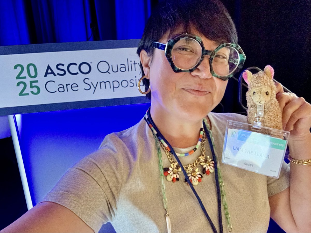 fumikochino's tweet photo. Phenomenal to close out #ASCOQLTY25 with a #liamSelfie. Liam the Llama is the @ASCO meeting mascot! https://t.co/eKCADLEEba