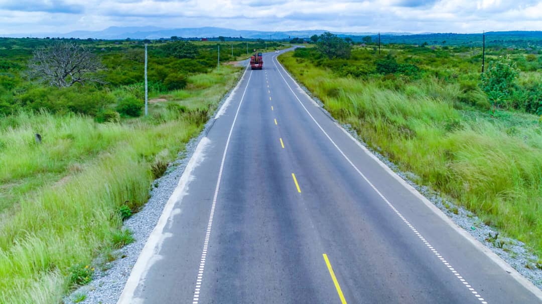 AbdulaiKaa55695's tweet photo. The roads in Nebbi District are now smooth and beautiful! 🚗✨
Big thanks to the Government of Uganda for connecting communities and boosting development. 🙏🇺🇬
#BetterRoads #Nebbi #UgandaDevelopment #ExploreUganda #Tourism #Ucc
#PamojaFoundation #GoldenPosts https://t.co/IgG5sDBSE8