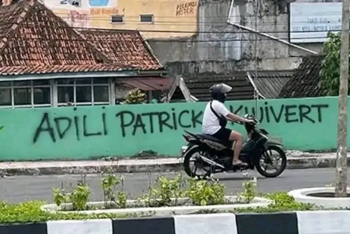 #KluivertOut #ErickOut #AryaOut