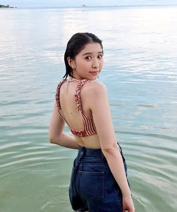 ancient48's tweet image. おはようございます☀
#ももいろクローバーＺ 🍀
#百田夏菜子 ❤
#玉井詩織 💛
#高城れに 💙
#佐々木彩夏 💖

疲れた日は、ももクロの背中シリーズ③
(￣TT￣)v