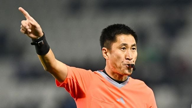 Dukun_Crypto's tweet image. No. Very cheating referee. Ask your heart, was the #Referee fair?  How much are referees paid to cheat?