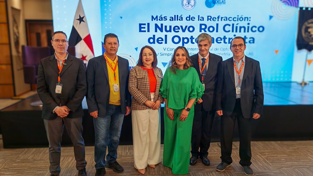 nicoterrerosb's tweet photo. Como rectora de la #UDELAS, fue un honor participar en el V Congreso Internacional y IV Simposio Estudiantil de Optometría. 👁️💙

Somos la única universidad pública del país que forma profesionales en Optometría, reafirmando nuestro compromiso con la salud visual y la excelencia académica.

Avanzamos hacia nuevas especializaciones y programas de posgrado que fortalezcan esta importante disciplina.
#UDELAS #UDELASAvanza #EducaciónSuperior