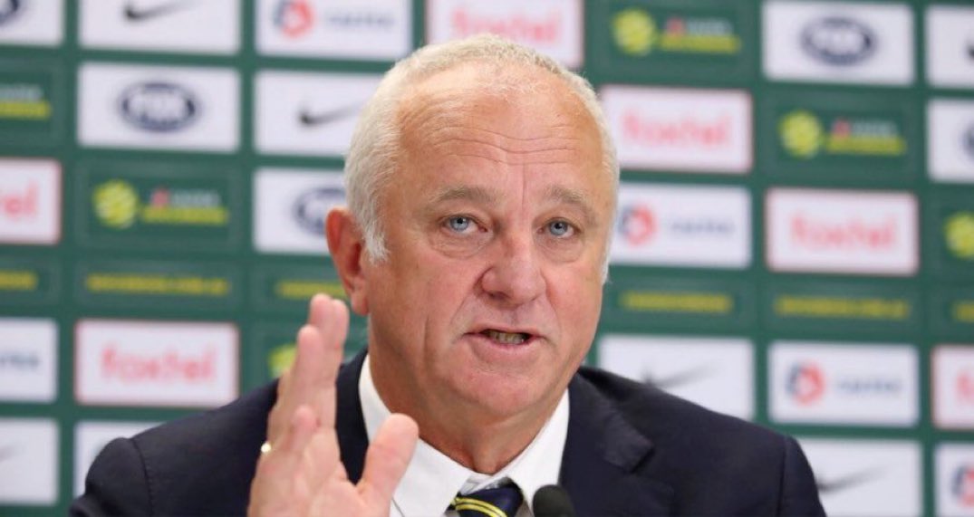 بالمناسبة غراهام مدرب العراق يعاني من ذكريات سيئة ضد منتخبنا مع رينارد في تصفيات مونديال 2022 يوم كان مدرباً لاستراليا وتم ركله الى الملحق .