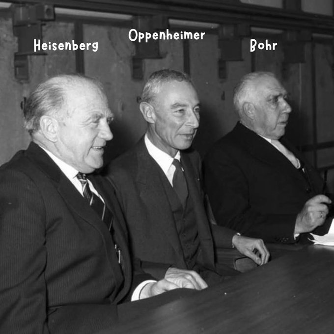 konstructivizm's tweet image. Three giants at the same table.