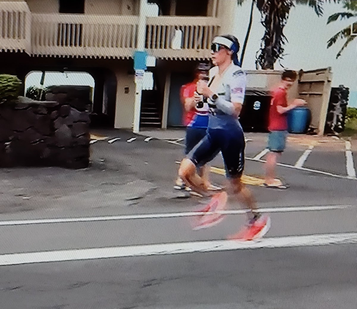 IRONMAN World Championship Hawaii 2025
Taylor Knibb is the leader in the Marathon race ahead of Lucy Charles-Barclay.
