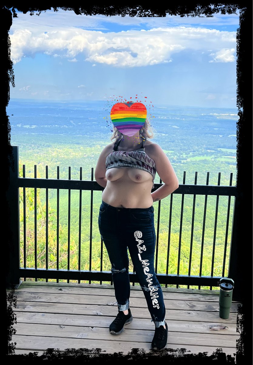 What do you think of that view of the overlook? ❤️😘

❤️Please consider liking and sharing if you’d like to see more content from us. 🥰