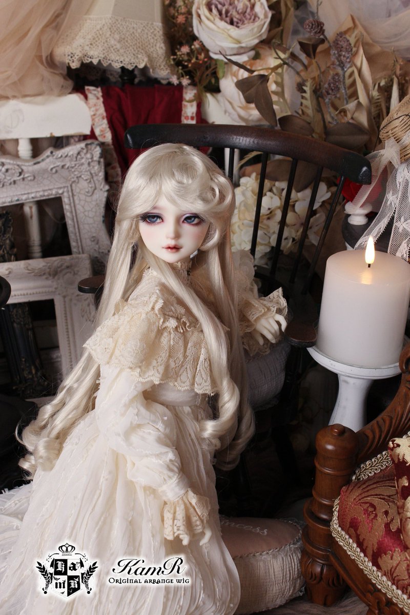 KamR_Shop's tweet photo. おはようございます。
本日はドルミスですね。
最近は朝昼の寒暖差などありますので、皆様ご自愛されつつイベントわ楽しみましょうね！
KamRは今回新色の「Ranunculus」のほか過去作を多数持ち込みさせて頂きます。

また、皆様にとあるお知らせもさせて頂きますね。

#KamRウィッグ
#ドルミス60販売 https://t.co/X16386cNlX