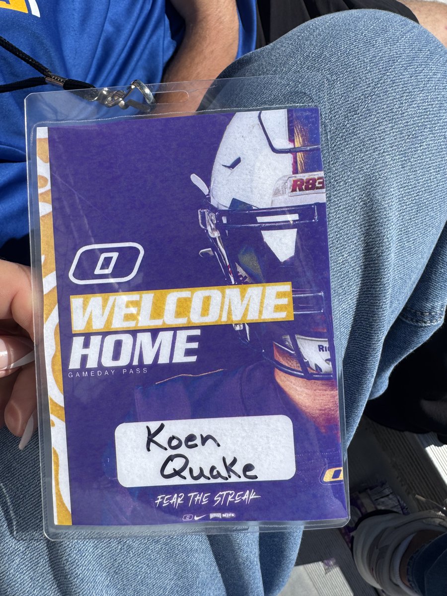 KoenQuake9's tweet image. Thank you @ONAZFootball for the Game Day! and thanks, @coachamitchell1 for taking the time to speak with me after the game. Can't wait to come back.
@T_Wilson11 @CoachBeckham @Coach_DGilbert @Taber_77
@IndianaPreps @PrepRedzoneIN @IndyWeOutHere @SidelinePreps @recruitingArena