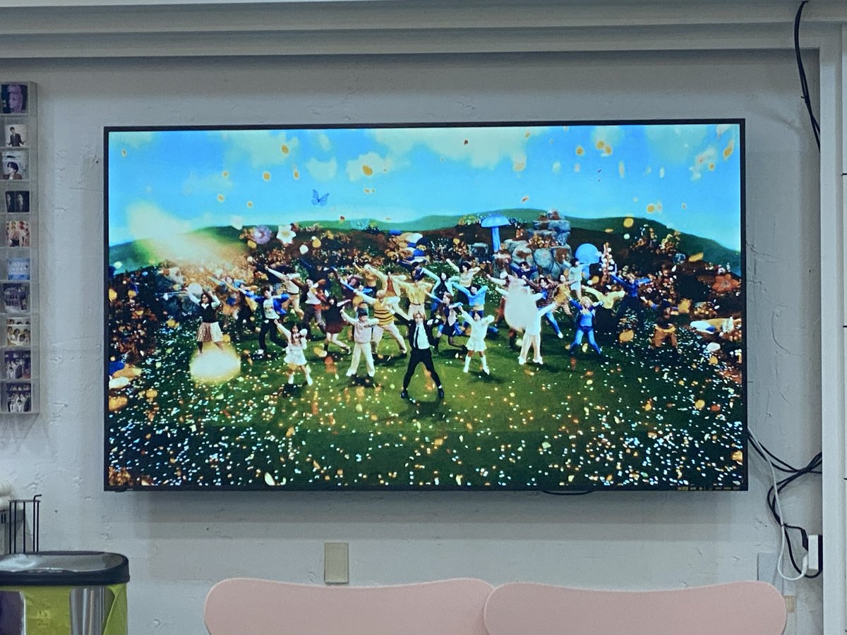 bunnytothe's tweet image. ✨2025 Happy Jimin Day🐥✨

⭐️오늘도 짐토버🐣💕
편하게 놀다 쉬다가세요 ^ㅁ^✩‧₊˚ 

📆2025.10.11(토)- 10.13(월)
📍장소: 대전 세모네모 / 대전 중구 은행동 65-5, 3층

💛미니전시회, 럭키드로우, 포토부스📸
#지민 #jimin #BTS #짐토버 #지민생카 #대전생카