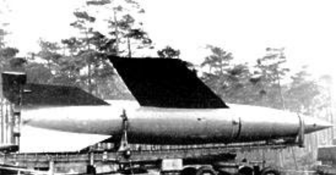 ObserverofImper's tweet image. The A4b was late war variant of the V2 missile, it did not enter service, but had a very unique design.