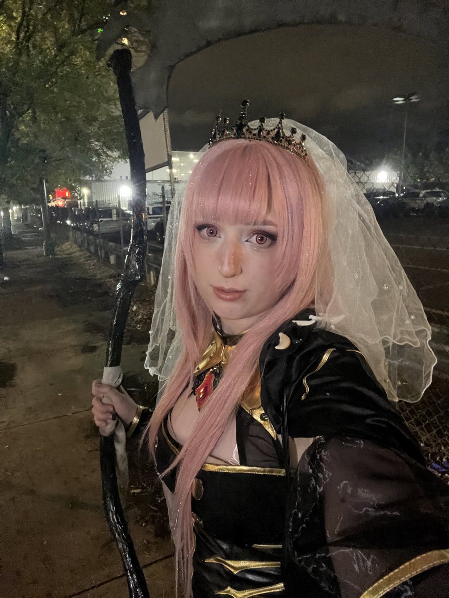 guys i swear not every white woman is mori calliope trust me !!!!