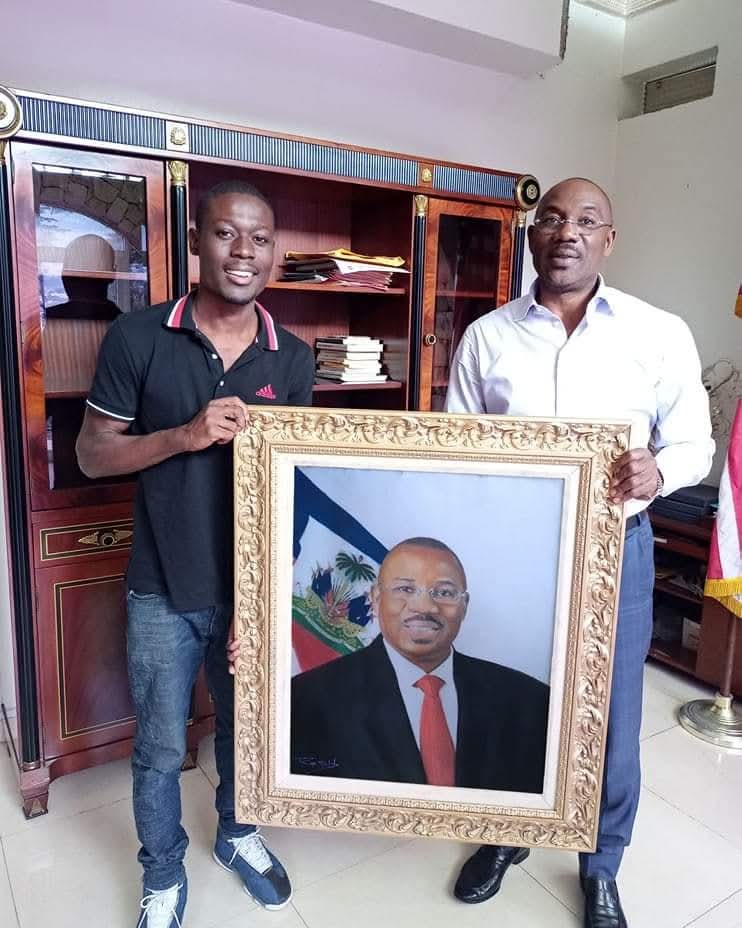 art_rosh_'s tweet image. Happy birthday @WilsonJeudy 🎨 
#Maire #Delmas #Haiti