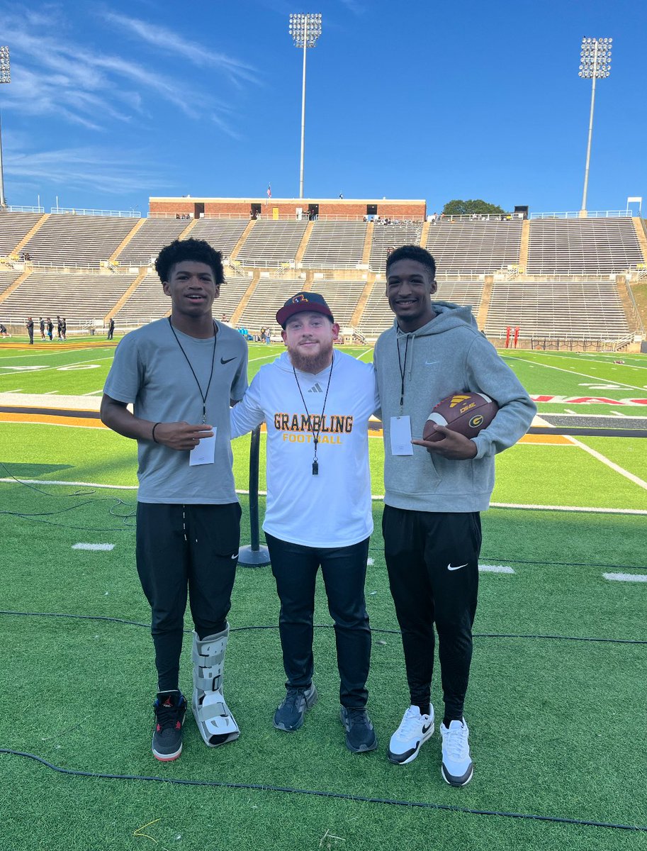 Cash6Davis's tweet image. Grambling!! Me and Big Bro wanna Thank You Guys for a Great Visit Today!! #Tigers @ceejayy0 @GSUFootball01 @_CoachWyatt @KrisPeters06 @mooreathletics @jacobybellazar @ShedrickMckenz2 @LiveOakFB