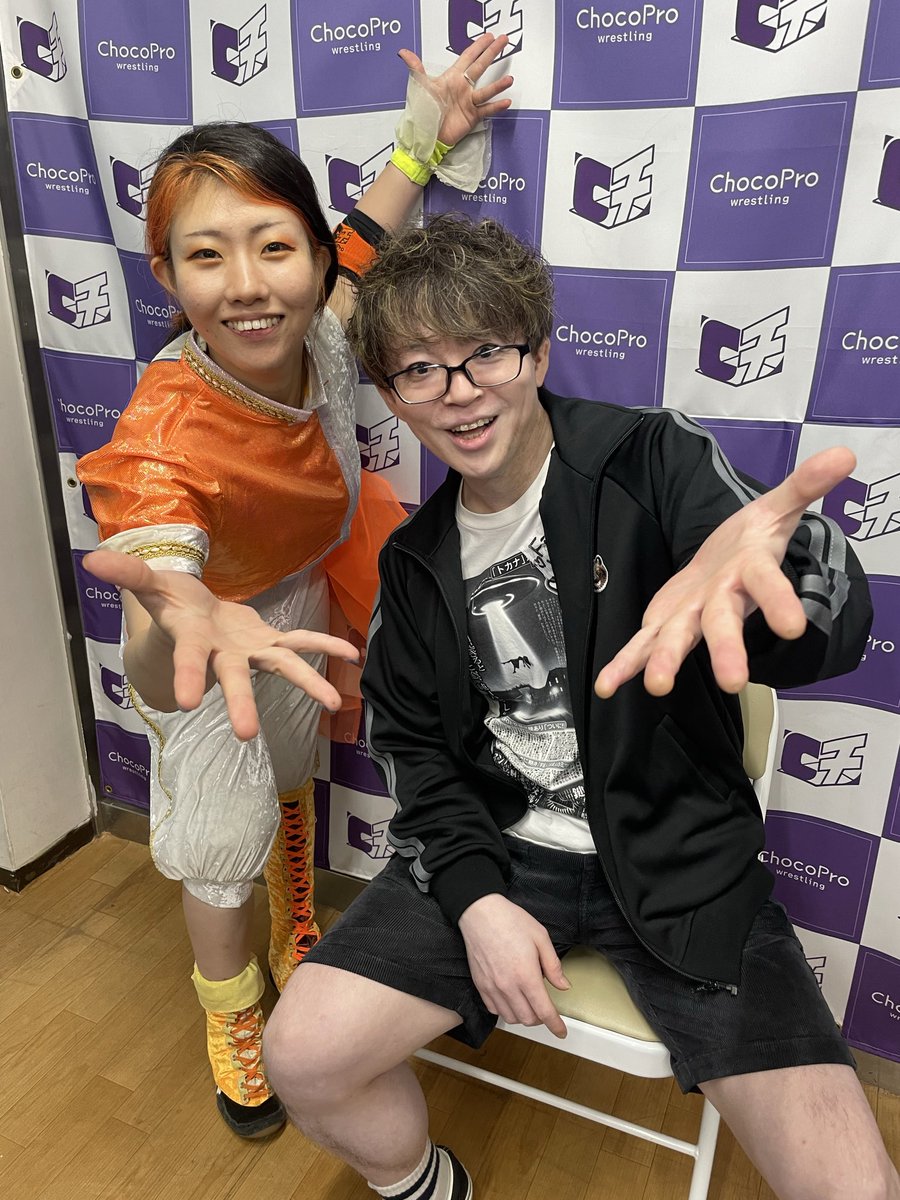 HiroshiH25SSW's tweet image. チョコプロ、イチオシは小石川チエ！
輝いてる人は一生懸命だ🔥キラキラしてたぜ✨じゃんけんトーナメント優勝したぜ。撮影してポートレートにサインもしてもらっちゃった。ベルト姿見たいぜ！！！#ChocoPro