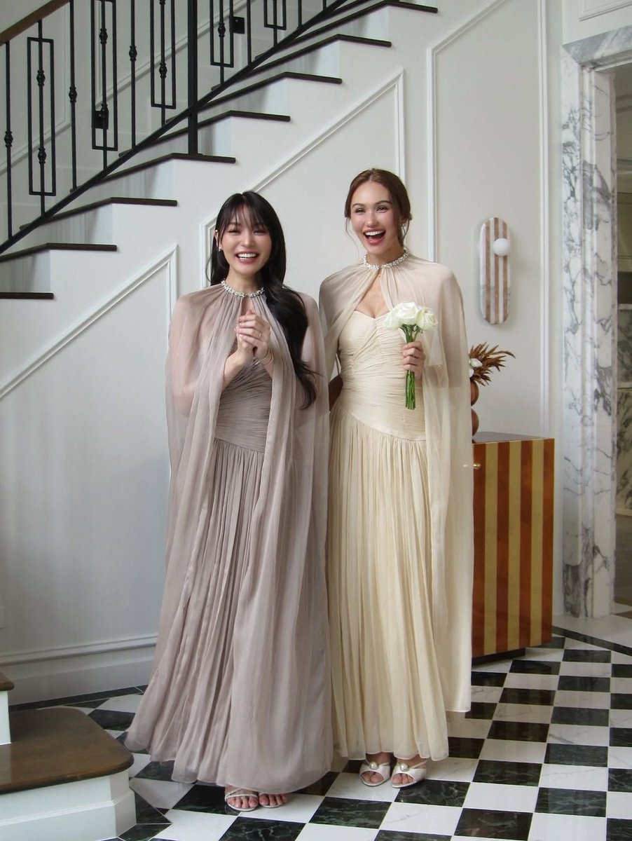 kapookphatbr's tweet image. 📸 ✿ 11.10.25 ✿ feed: punchitabrand 

👰🏻‍♀️🫧💍

#kapookploynira #kapookphat
#punchitabrand