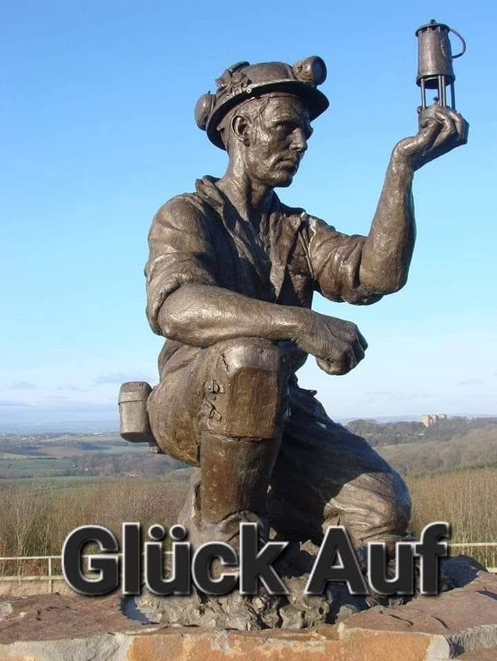 🖤💛carpe noctem📯 (@yomen226) on Twitter photo 