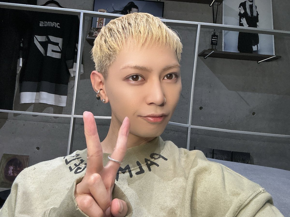 NEWヘアー！✂️
いっぱいお話ししましょー！
まだ枠余ってるのでぜひ😘