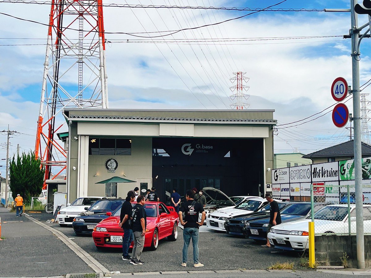 yyyy_bnr32's tweet photo. なにこのお洒落なスペース…

#Gbase  #bnr32 #k1tsuchiya https://t.co/InNKwhTIKI
