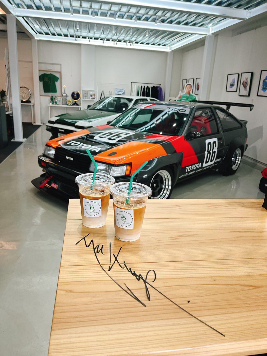 yyyy_bnr32's tweet photo. なにこのお洒落なスペース…

#Gbase  #bnr32 #k1tsuchiya https://t.co/InNKwhTIKI