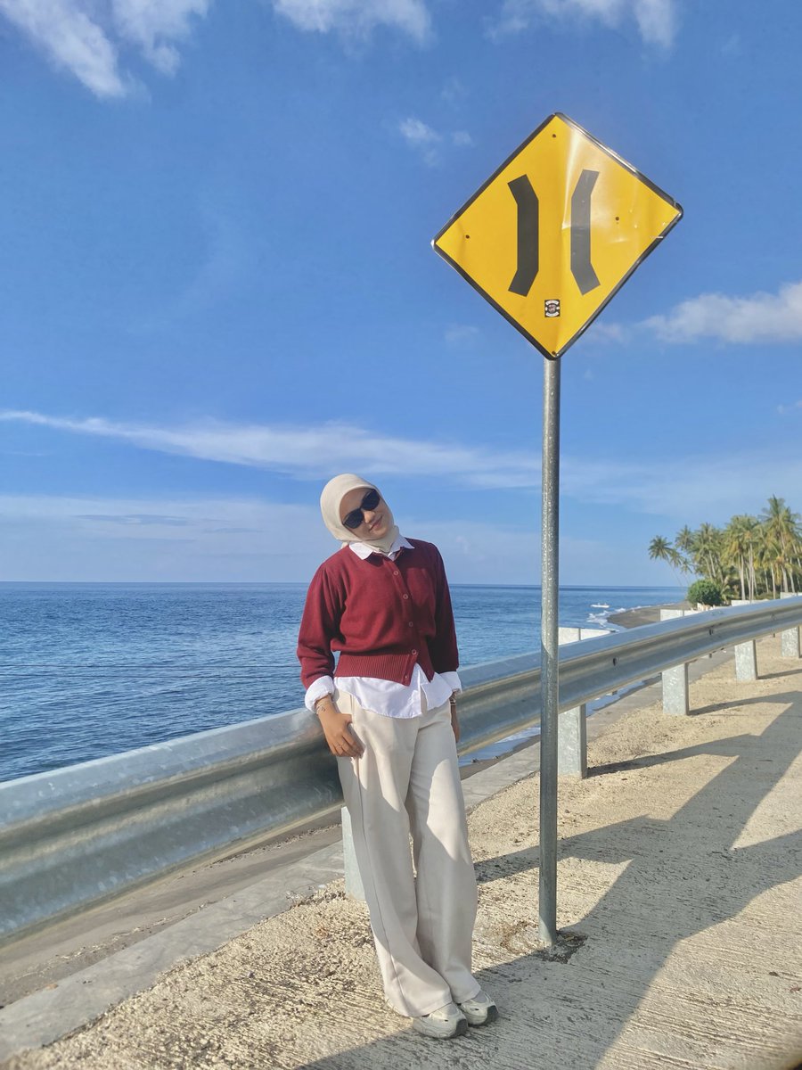 nvitar23's tweet photo. Finally lombok🫶🏻 https://t.co/ybmTygk6Rf