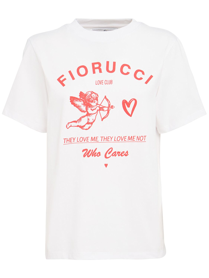 Papaia_Style's tweet photo. When it comes to virtual fashion try-on, product consistency is one of the most important things. Here is an example of how this works extremely well at https://t.co/8uvTwCxXbK . The t-shirt is accurately re-produced including all the text without any artifacts or blurring. #ai #fashion #virtualtryon #retail