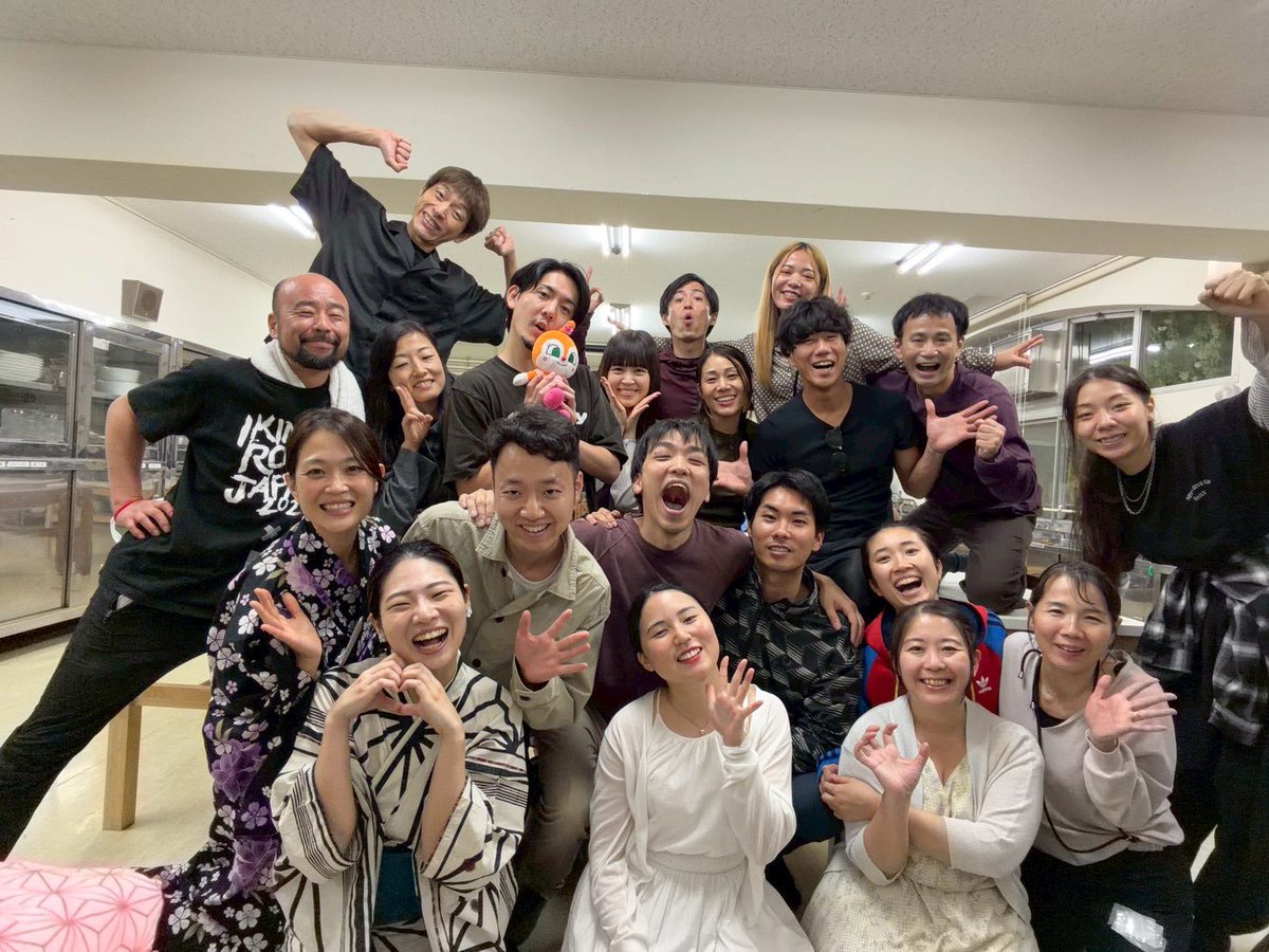日々日々こちらのお稽古。演出サイドに立つ事も増えてきて、とても怖い日々。史実に近付いた稔麿さんも、まだまだ体現に時間がかかりそうで恐怖。
でもこのみんなと諦めずトライし続けます。
わずか150年前に日本を守るために戦っていた志士たちのお話。

見届けてください👀
act-pit.com/events/view/?e…